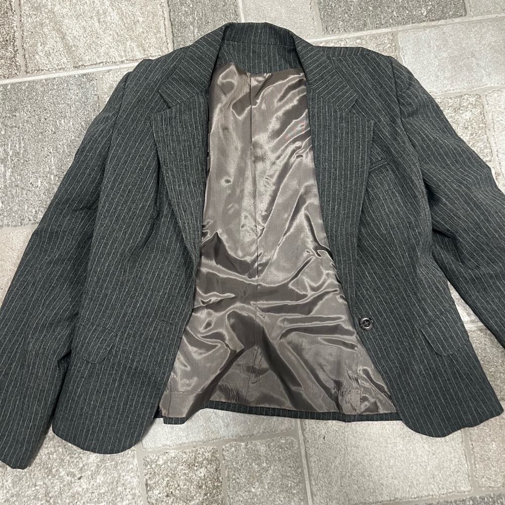 Villagio Women’s Sport Gray Pinstripe Blazer Size 10 Classic Business Jacket